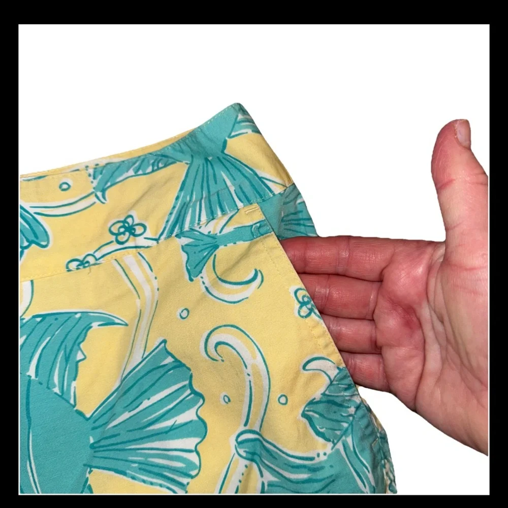 Lilly Pulitzer Yellow and Green Cropped Pants with Playful Pattern - Picture 6 of 12